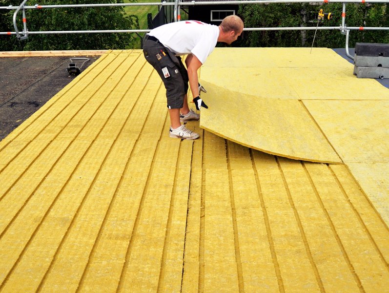 Dach płaski – poznaj pięć przykazań poprawnej izolacji